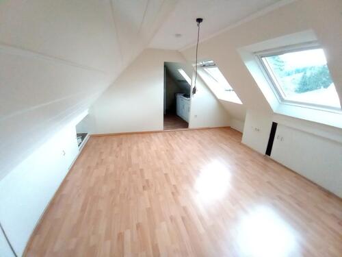 Foto - 1 Zimmer Dachgeschoßwohnung zur Miete in Menden (Sauerland)