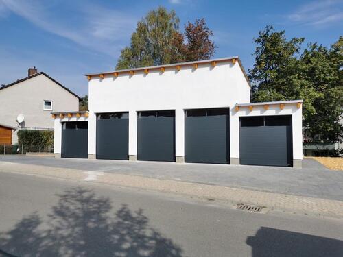 Foto - Große Garage mit Strom, Lagerfläche & Komfort Ausstattung