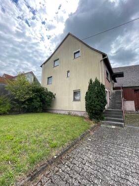 Foto - 5 Zimmer Etagenwohnung in Assamstadt