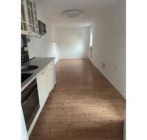 Apartment zu vermieten. Mit Bad und kleiner Einbauküche - Kassel Nordshausen