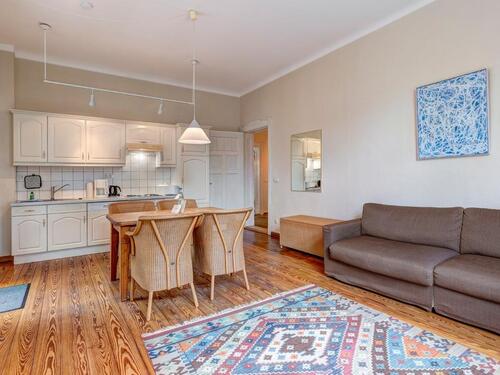 Foto - Möblierte 2 Zimmer Erdgeschosswohnung mit Wintergarten