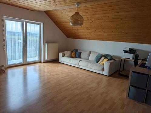 Foto - Sonnige DG-Wohnung in Groß-Rohrheim