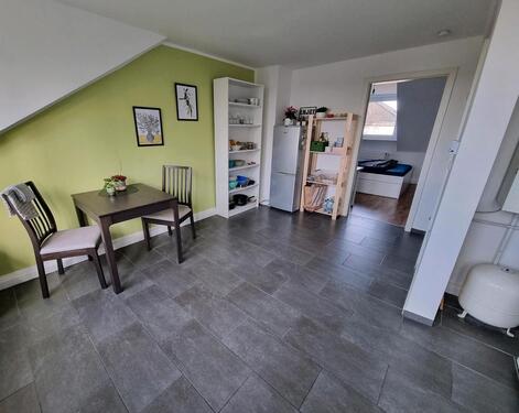 Foto - Hell möblierte 1-Zimmer-Wohnung 1 Jahr Untermiete (Duissern)