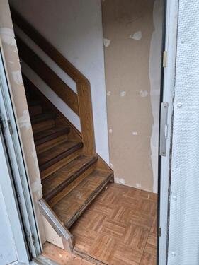 Foto - unrenovierte Wohnung ca. 60qm günstig zu vermieten