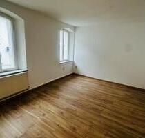 Haus zur Miete House for rent - 1.300,00&nbsp;EUR Kaltmiete, ca.&nbsp; 153,00&nbsp;m&sup2; in Kemnath (PLZ: 95478)