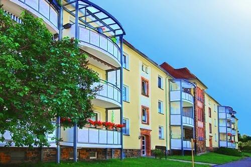 Foto - Super helle und neu sanierte Wohnung in zentraler Lage zu vermieten