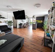 Neuwertige 3,5‑Zimmer‑Wohnung (120 m²) mit Aufzug, 2 Balkonen, EB - Zirndorf
