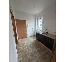 Kleine 2‑Zimmer‑Wohnung Büro (24 m²) mit separater Küche - Selb
