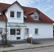 3-ZI-WOHNUNG MIT DACHSPITZ & 2 BALKONEN & STELLPLATZ - Lappersdorf