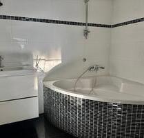 Attraktive 3-Zimmer-Wohnung Haus mit Terrasse und Balkon - Linsengericht
