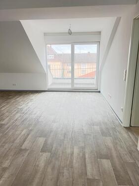 Foto - Schöne 3-Zimmer-Dachgeschosswohnung – in Edenkoben