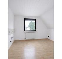 Schöne neu renovierte Dachgeschosswohnung für Single oder Paar - Langenhahn