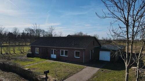 Foto - Idyllisches Haus auf großem Grundstück - Energieeffizienzklasse B