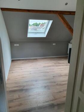 Foto - 1 Zimmer Dachgeschoßwohnung zur Miete in Nürtingen