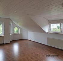 4-Zimmer-DG Wohnung mit Wintergarten, Balkon, Garage - Westhausen