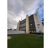 Charmante 3-Zimmer-Maisonette-Wohnung mit Balkon & Weitblick - Krefeld Cracau