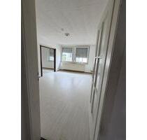 Schöne helle 3-Zi. Whg neu renoviert - Allee - Heilbronn