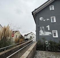 Komplett kernsanierte, gedämmte 3-Zimmer Wohnung mit Terrasse - Niederdorfelden