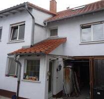 Separate 3 12 Zimmer Wohnung - 900,00&nbsp;EUR Kaltmiete, ca.&nbsp; 100,00&nbsp;m&sup2; in Lampertheim (PLZ: 68623)