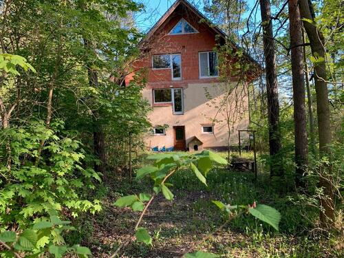 Foto - Wohnhaus, Waldgrundstück mit Nebengebäuden, ehem. Gaststätte