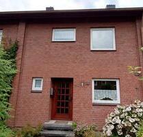Reihenmittelhaus in Schwentinental Klausdorf mit Garten & Garage