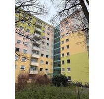 Helle 3 Zimmer Wohnung mit Blick über München