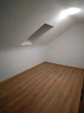 Foto - 2 Zimmer Dachgeschoßwohnung zur Miete in Backnang