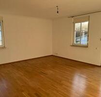 Ruhige 3-Zimmer-Wohnung mit Balkon und Carport - Prien am Chiemsee