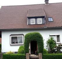 Schöne Wohnung mit 4 Zimmern, Keller, großer Balkon, Einbauküche - Northeim