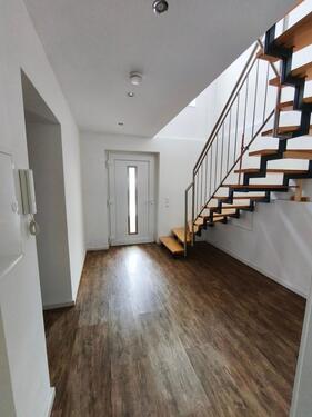 Foto - Moderne, stadtnahe, stilvolle 4-ZKB-Wohnung, Marburg-WG-geeignet