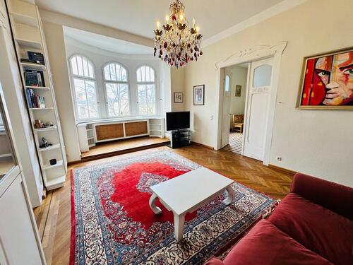 Foto - Möblierte 2-Zimmer-Wohnung mit hohen Decken & Parkett – sofort einziehen!