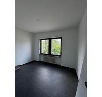 Helle 2-Zimmer-Wohnung mit Keller in ruhiger Lage - Neunkirchen Heinitz