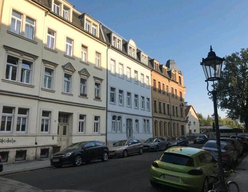 Foto - Ideale Single Wohnung mit Parkett!! Einbauküche möglich!