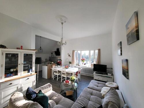 Foto - 4 Zimmer-Oberwohnung Stadtvilla