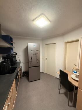 Foto - Ab dem 01.02.Nachmieter 2 geräumige Zimmer Wohnung Stadtmitte