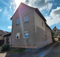 Haus zu verkaufen - 35.000,00&nbsp;EUR Kaufpreis, ca.&nbsp; 140,00&nbsp;m&sup2; in Greußen (PLZ: 99718)