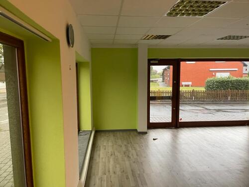 Foto - Gewerbeeinheit mit 3 Zimmern - 650,00&nbsp;EUR Kaltmiete, ca.&nbsp; 70,00&nbsp;m&sup2;