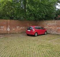 Stellplatz PKW oder 2 Motorräder 50€ Schwerin Parkplatz