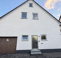 Großzügiges Haus mit 70 m² Gewerbefläche - Vaihingen an der Enz