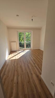 Foto - Attraktive 3-Zimmer-Wohnung mit Loggia in ruhiger Sackgassenlage