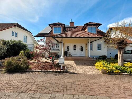 Foto - Freistehendes Einfamilienhaus mit Solaranlage in begehrte Lage