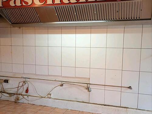 Foto - Gewerbefläche mit bestehender Abluftanlage zu vermieten