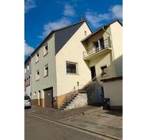 Rohdiamant mit Charme: geräumiges Einfamilienhaus mit Garten - Queidersbach