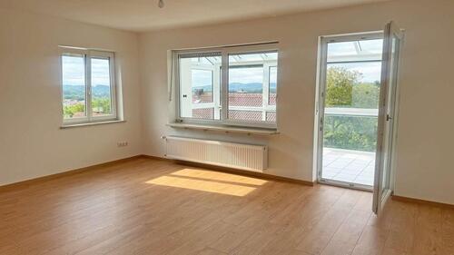 Foto - Erstbezug nach Sanierung: 4-Zimmer-Wohnung mit Wintergarten!