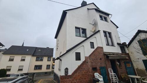 Foto - 7 Zimmer Mehrfamilienhaus, Wohnhaus zum Kaufen in Weitersburg