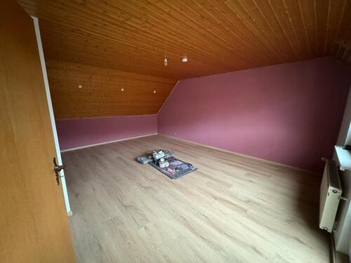 Foto - Etagenwohnung zur Miete in Ettringen