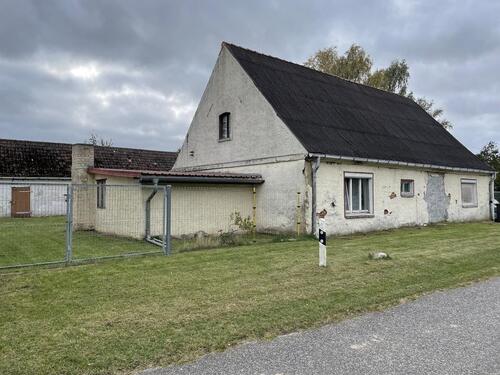 Foto - Großes Anwesen mit 2732m² Grundstück, sanierungsbedürftig