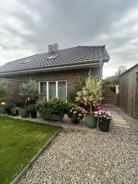 Foto - Doppelhaushälfte Haus zu vermieten - 2 PKW Stellplätze