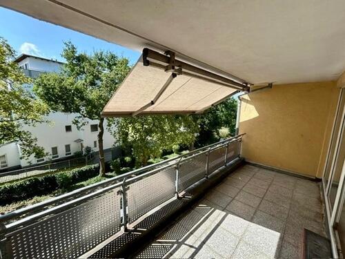 Foto - Schöne renovierte ETW in zentraler Lage in der zweite Etage mit Aufzug