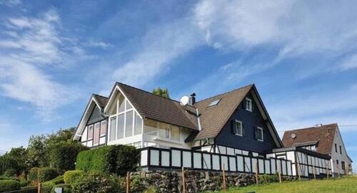 Foto - Außergewöhnliche Doppelhaushälfte in Wiehl